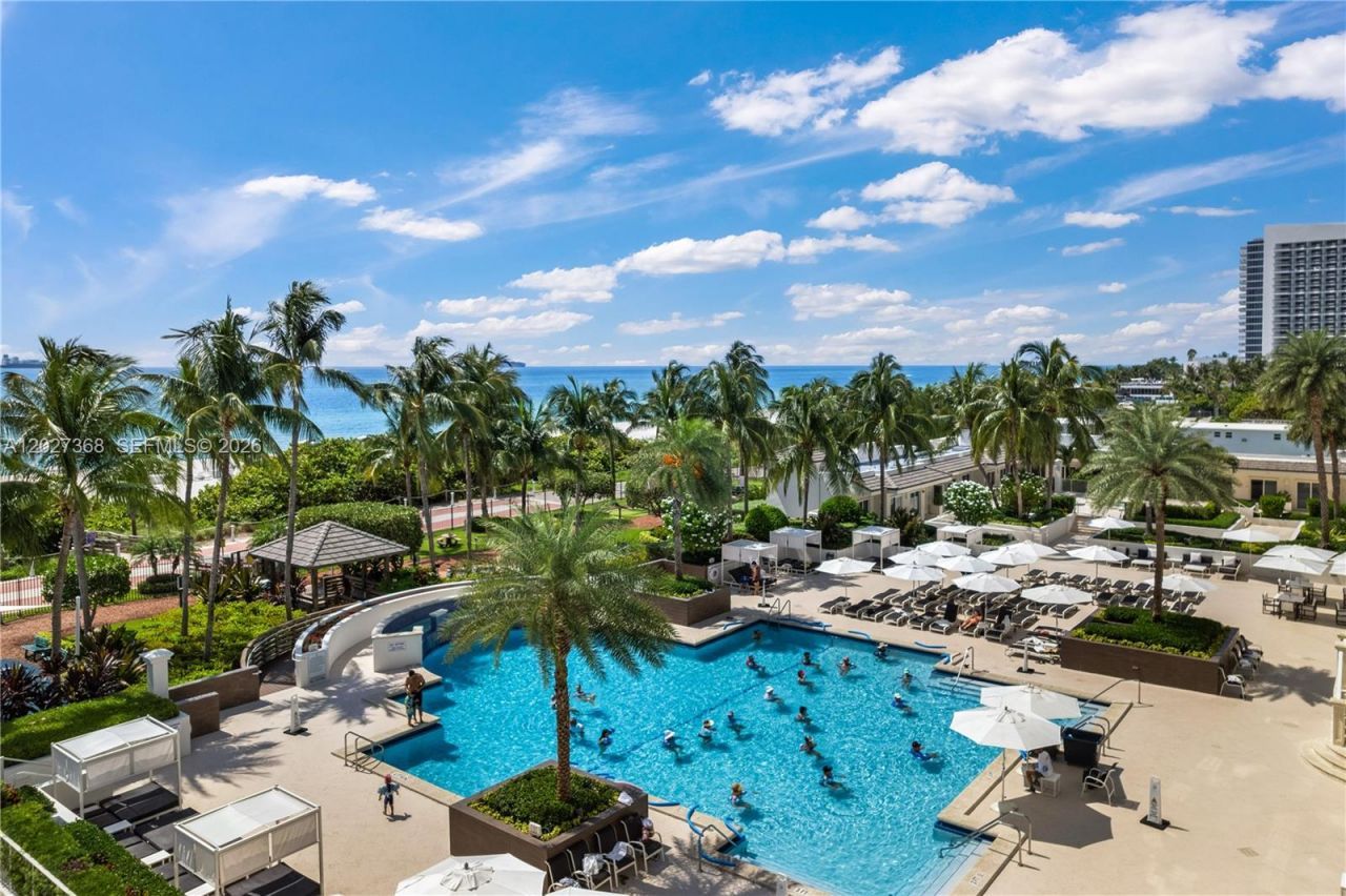 4779 Collins Ave , Unit 908, Miami Beach, FL 33140 Photo