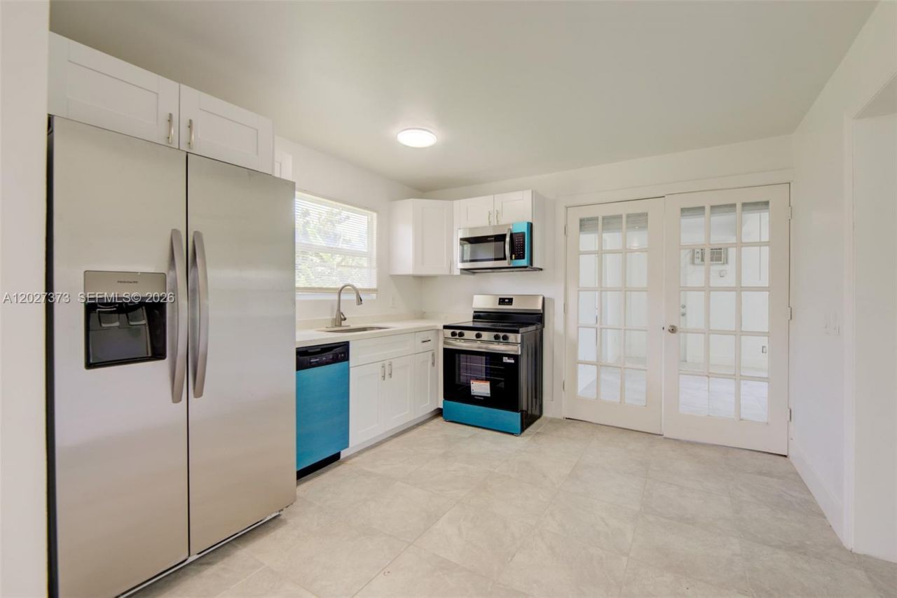 3327 Sapphire Rd , Lake Worth, FL 33462 Photo