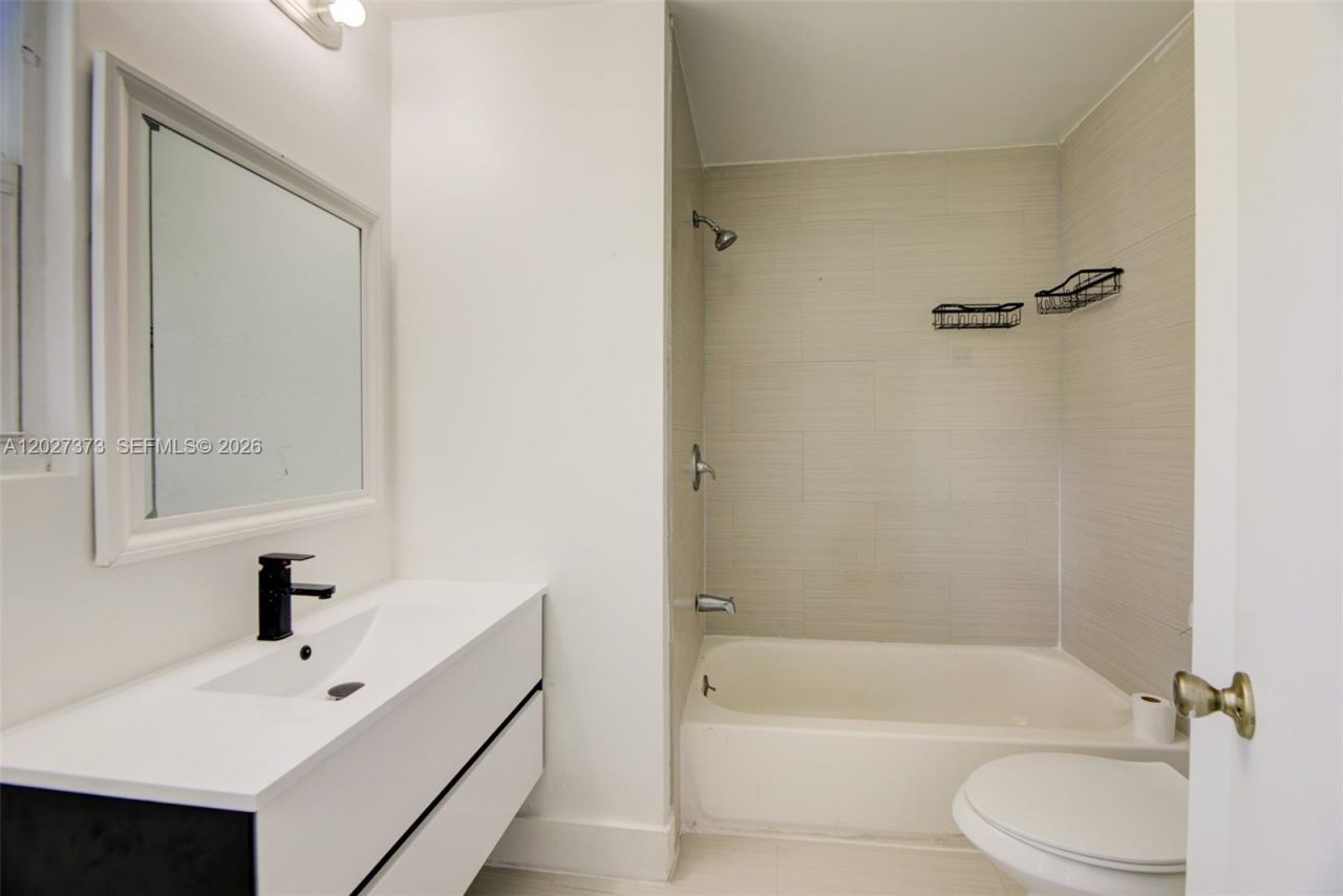 3327 Sapphire Rd , Lake Worth, FL 33462 Photo