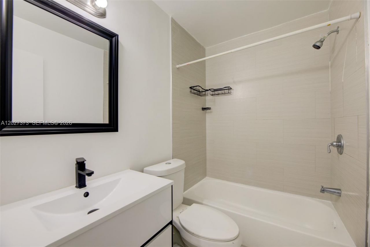 3327 Sapphire Rd , Lake Worth, FL 33462 Photo