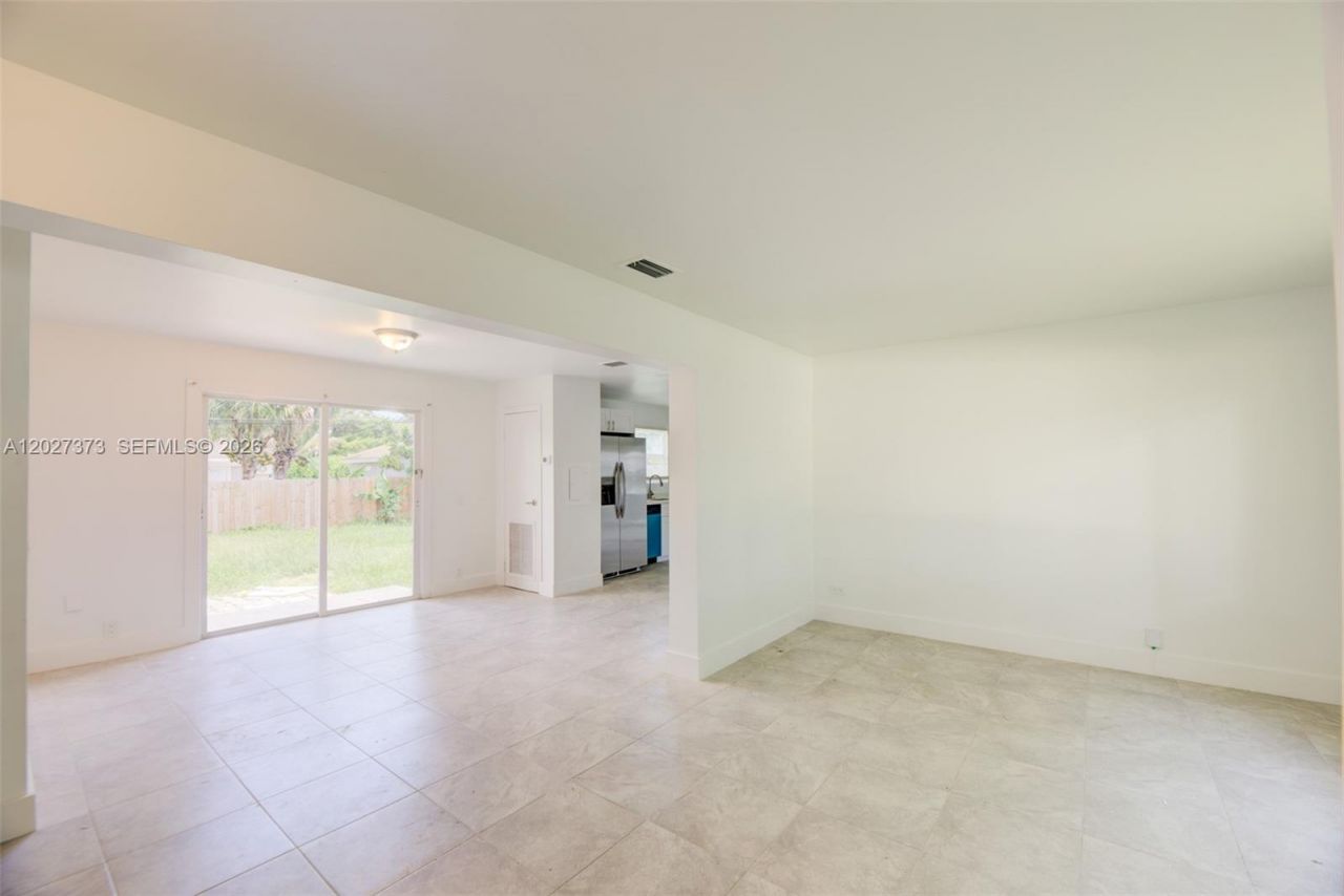 3327 Sapphire Rd , Lake Worth, FL 33462 Photo