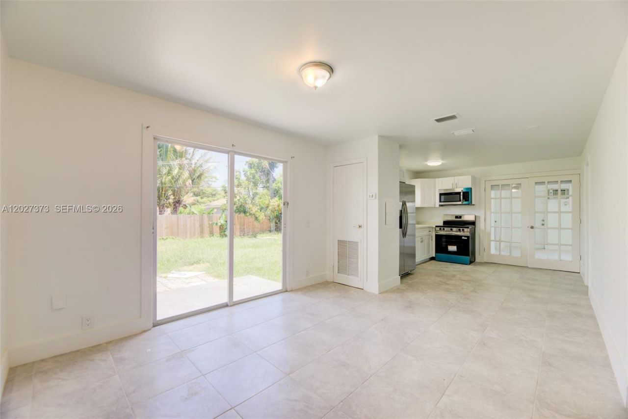 3327 Sapphire Rd , Lake Worth, FL 33462 Photo
