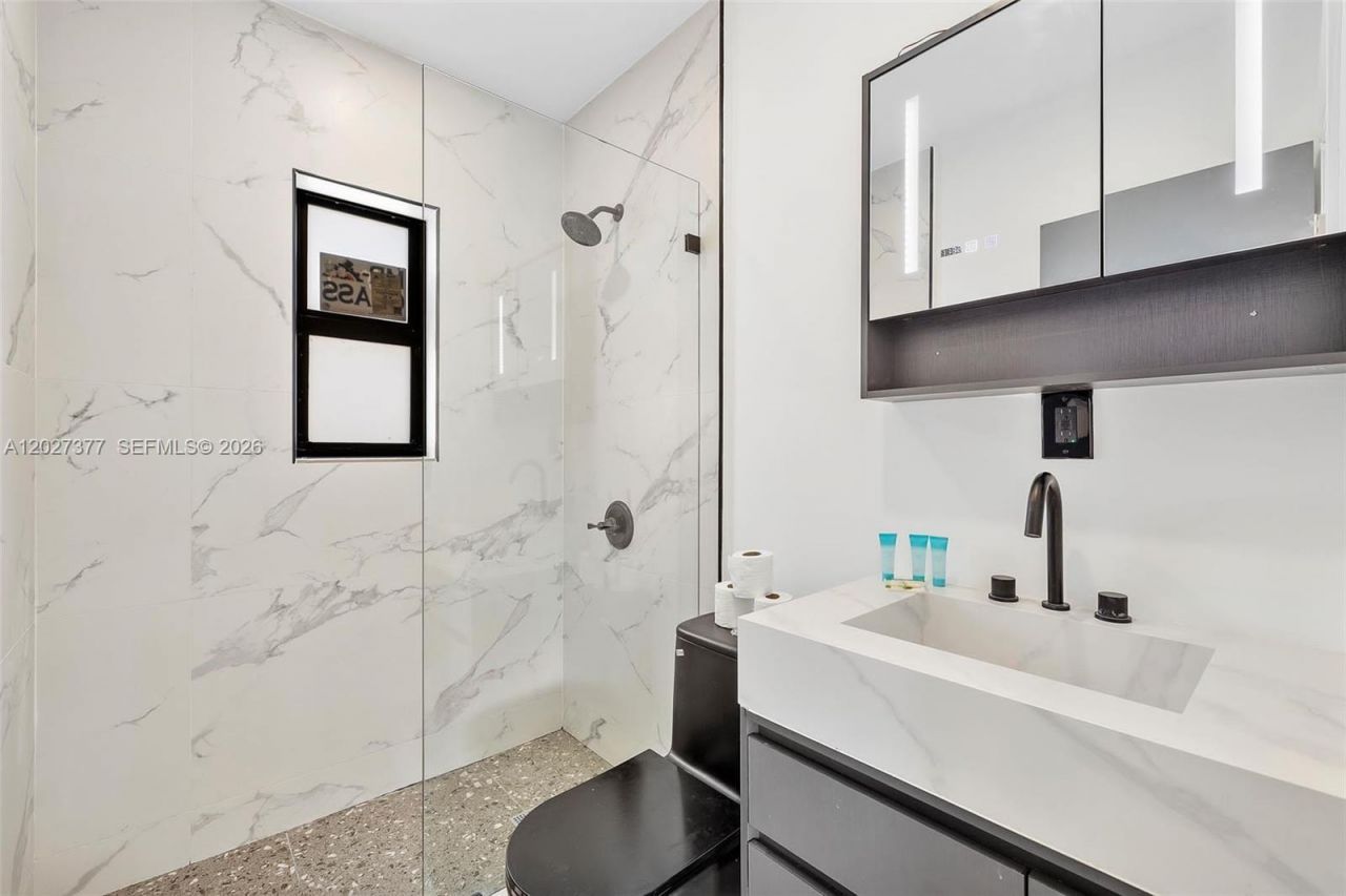 501 NW 46th St , Miami, FL 33127 Photo