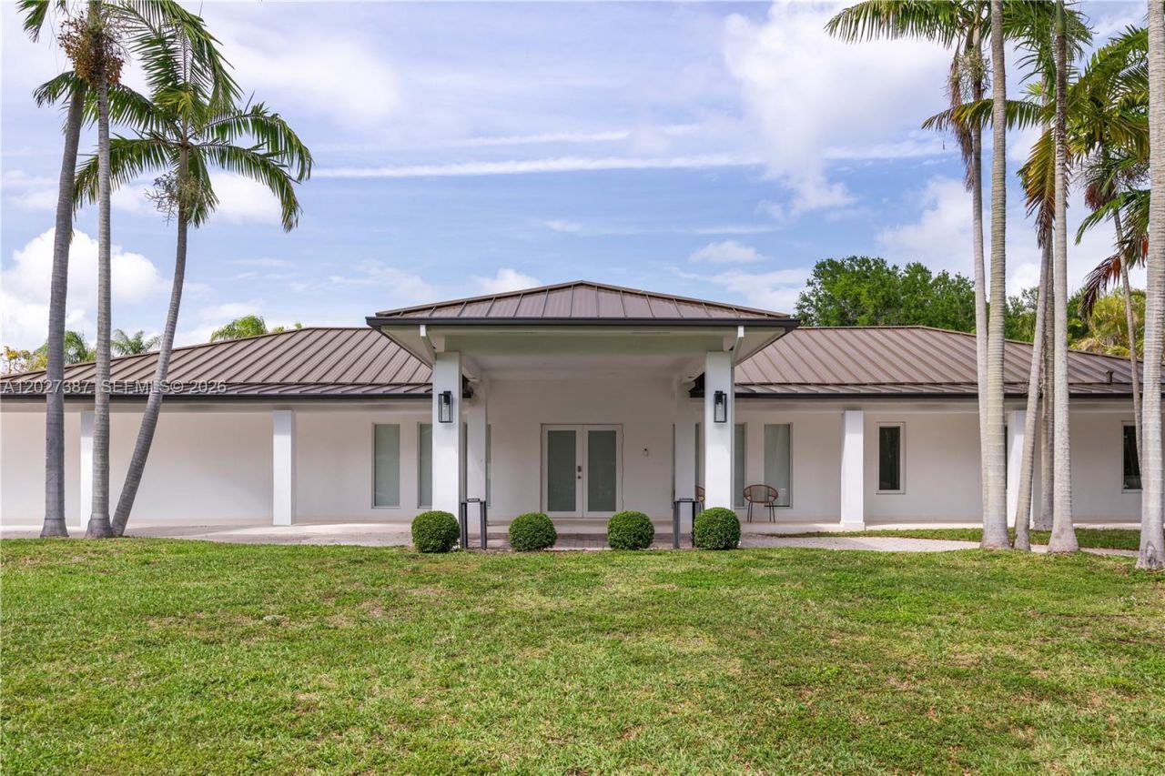 7485 SW 179th St , Palmetto Bay, FL 33157 Photo