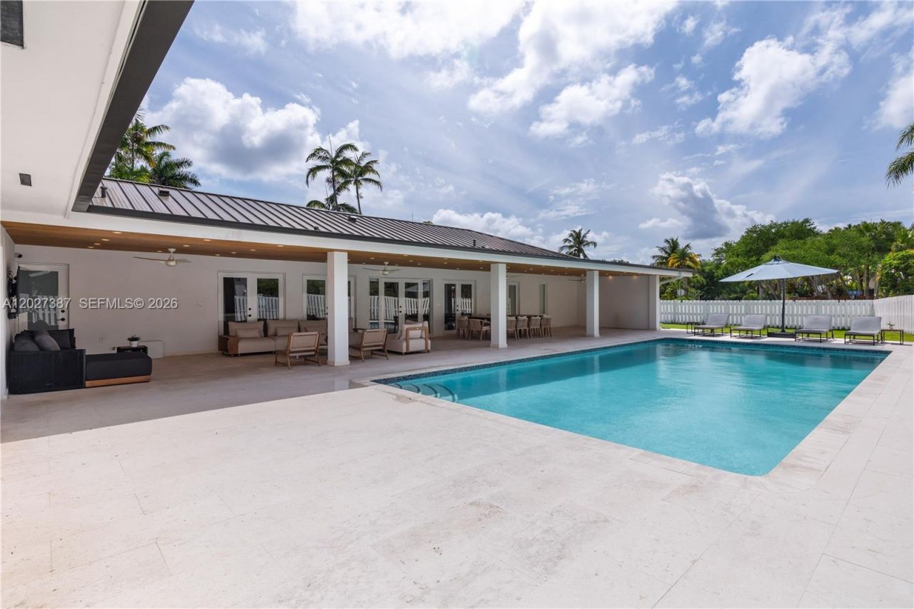 7485 SW 179th St , Palmetto Bay, FL 33157 Photo