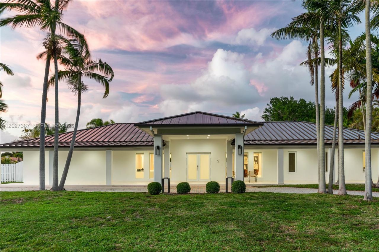 7485 SW 179th St , Palmetto Bay, FL 33157 Photo