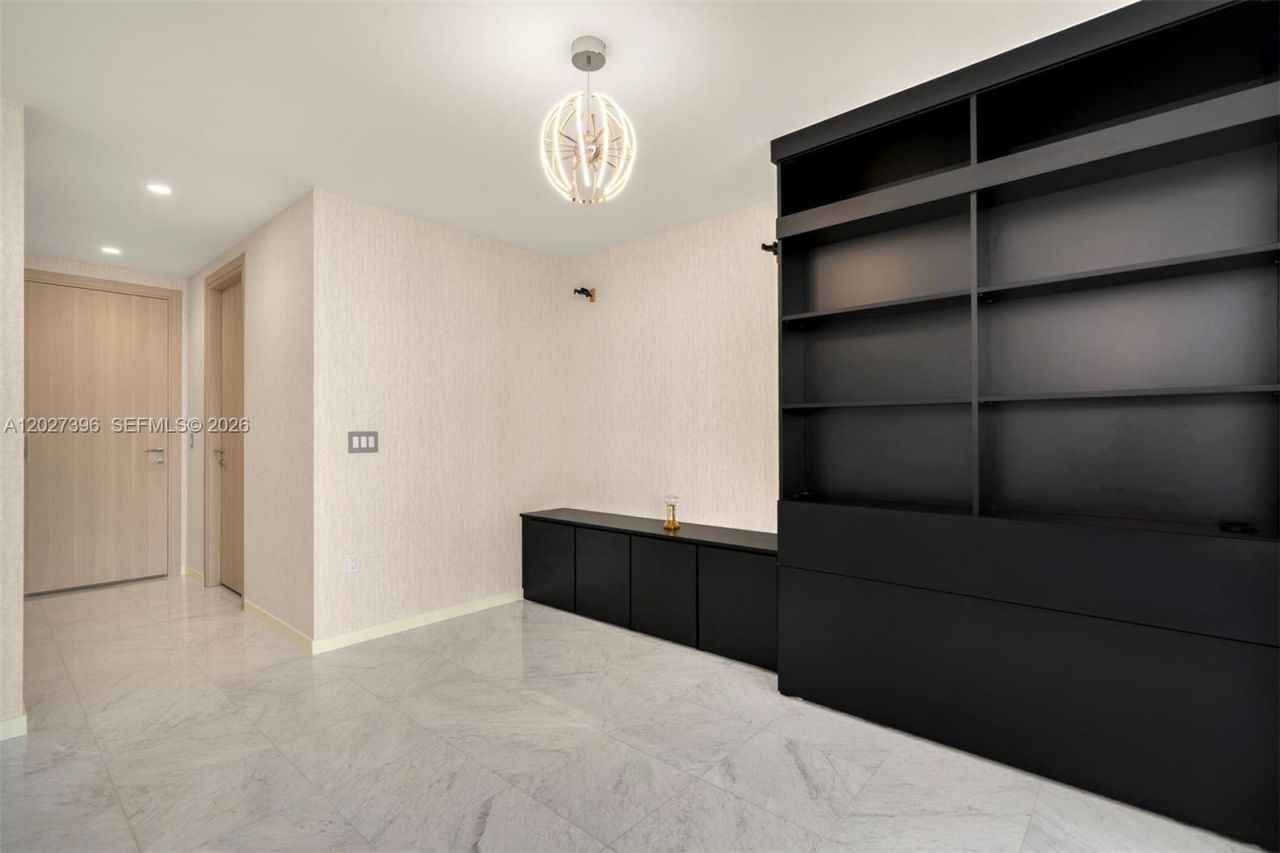 1000 Brickell Plz , Unit PH5203, Miami, FL 33131 Photo
