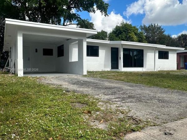 810 Wyoming Ave , Fort Lauderdale, FL 33312