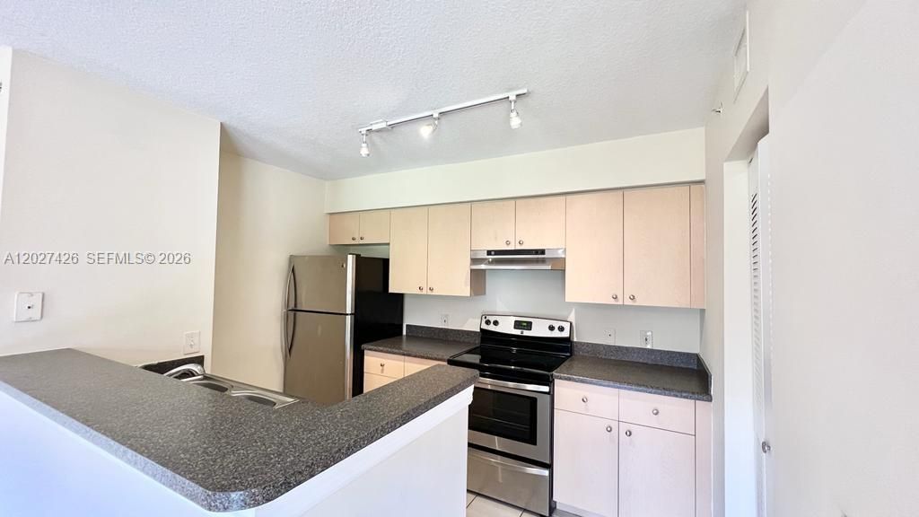 4220 San Marino Blvd , Unit 104, West Palm Beach, FL 33409 Photo