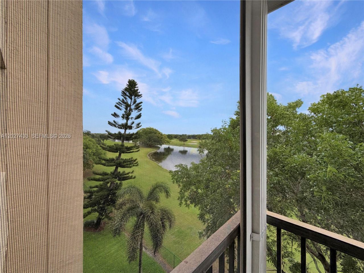 3300 W Rolling Hills Cir, Unit 509, Davie, FL 33328 Photo