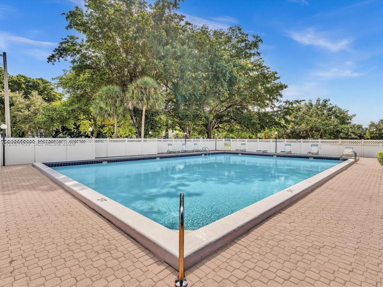 3300 W Rolling Hills Cir, Unit 509, Davie, FL 33328 Photo
