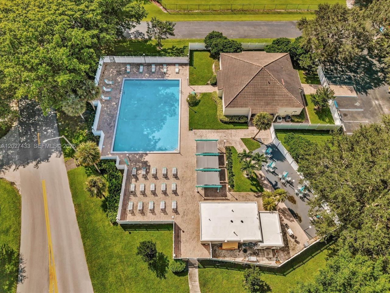 3300 W Rolling Hills Cir, Unit 509, Davie, FL 33328 Photo