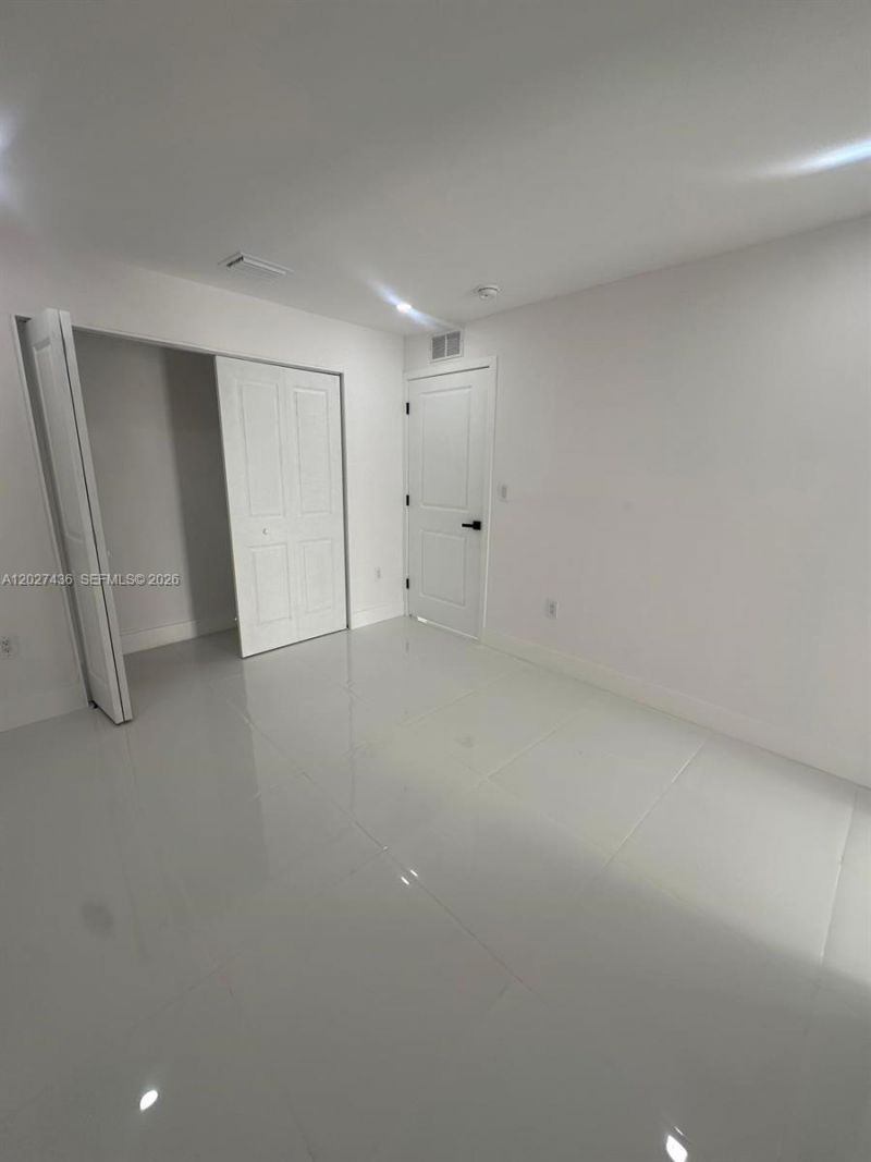 2041 NW 190th Ter , Miami Gardens, FL 33056 Photo