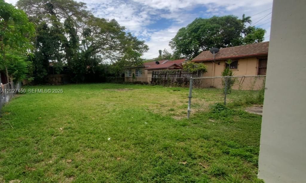 1032 SW 10th St , Miami, FL 33130 Photo