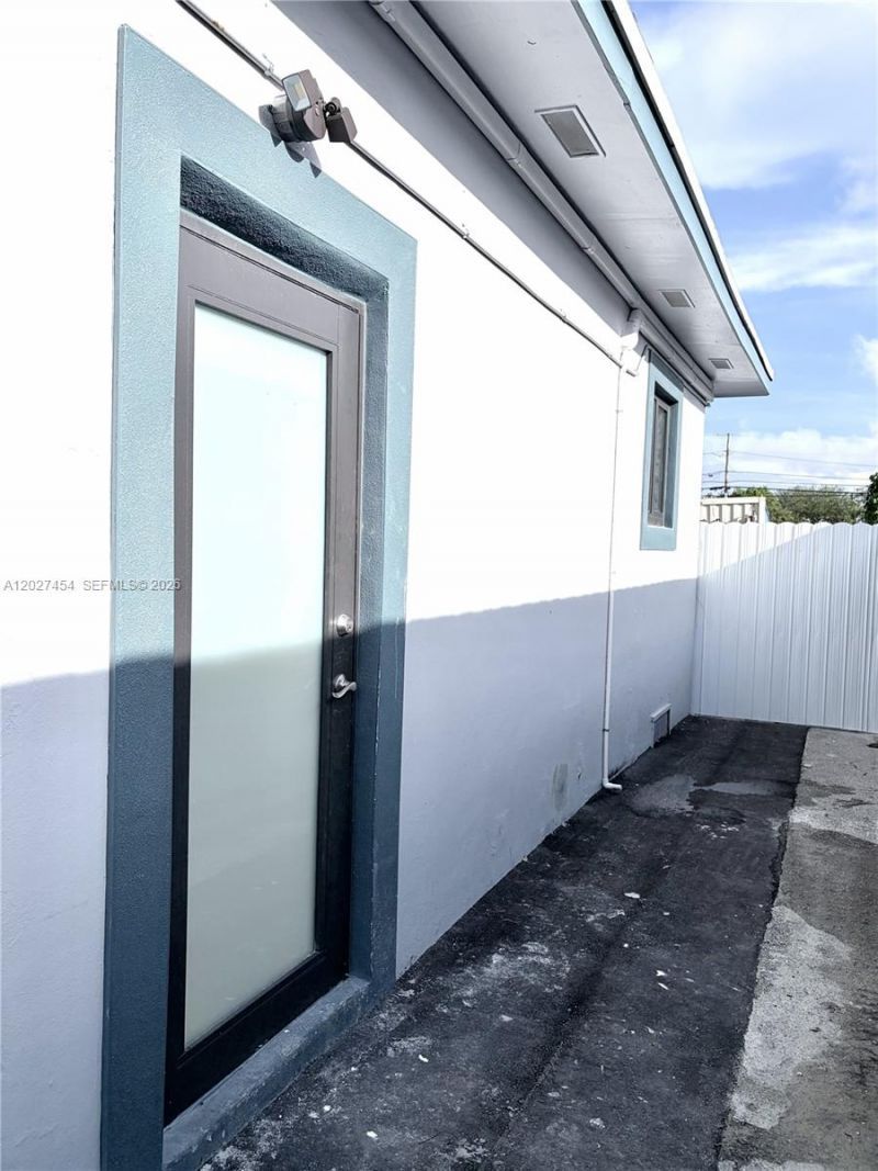 2956 NW 47th St , Unit REAR, Miami, FL 33142 Photo
