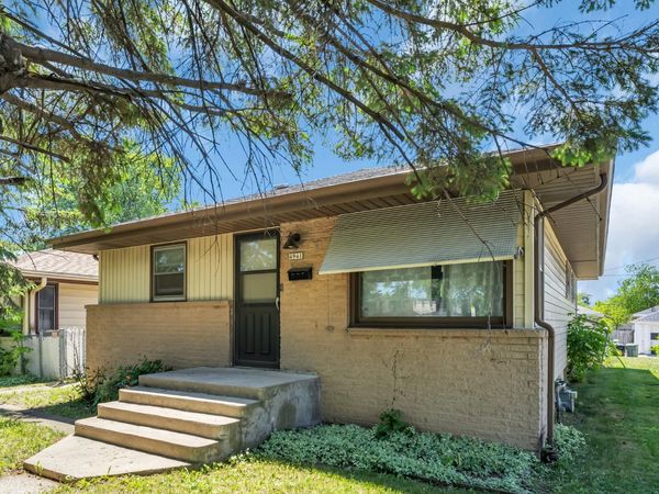 4941 N Sherman Blvd, Milwaukee, WI 53209