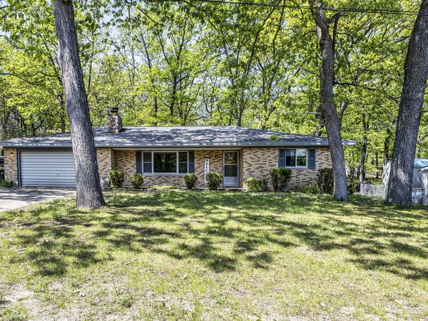 210 Deer Track Drive, Houghton Lake, MI 48629
