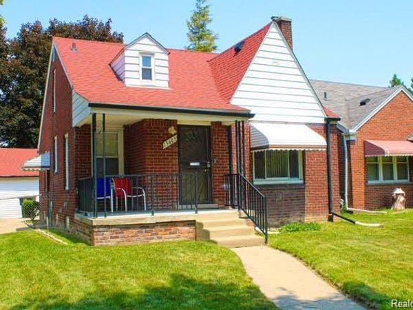 15605 Carlisle, Detroit, MI 48205
