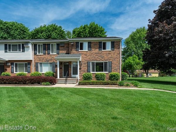 1147 Tienken Court, Rochester Hills, MI 48306