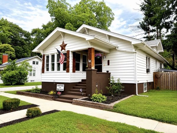 520 E 6th Street , Centralia, IL 62801
