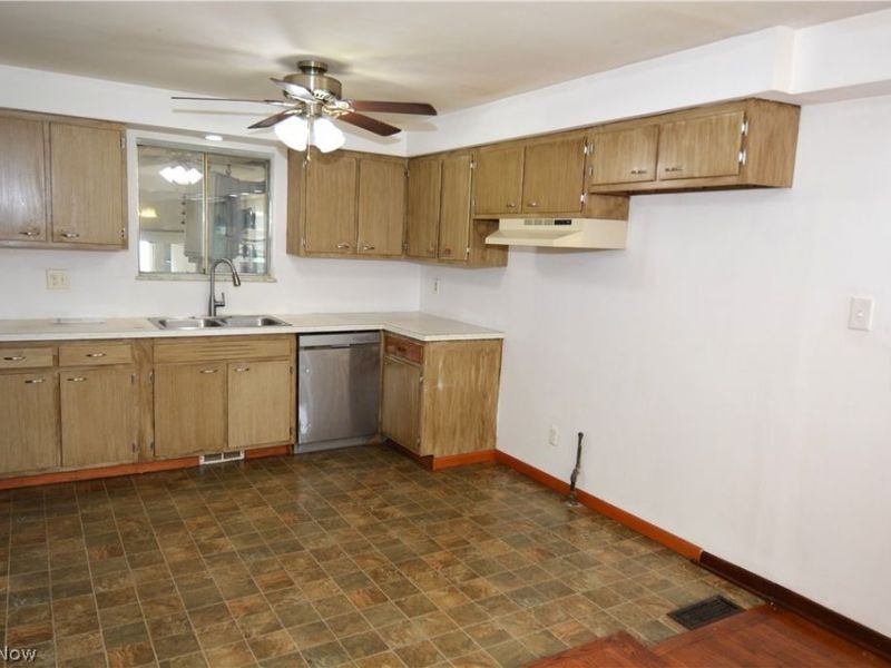 3713 Grafton Road , Brunswick, OH 44212 Photo 16