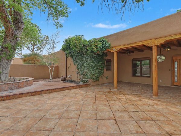 620 Four Hills Road SE, Albuquerque, NM 87123