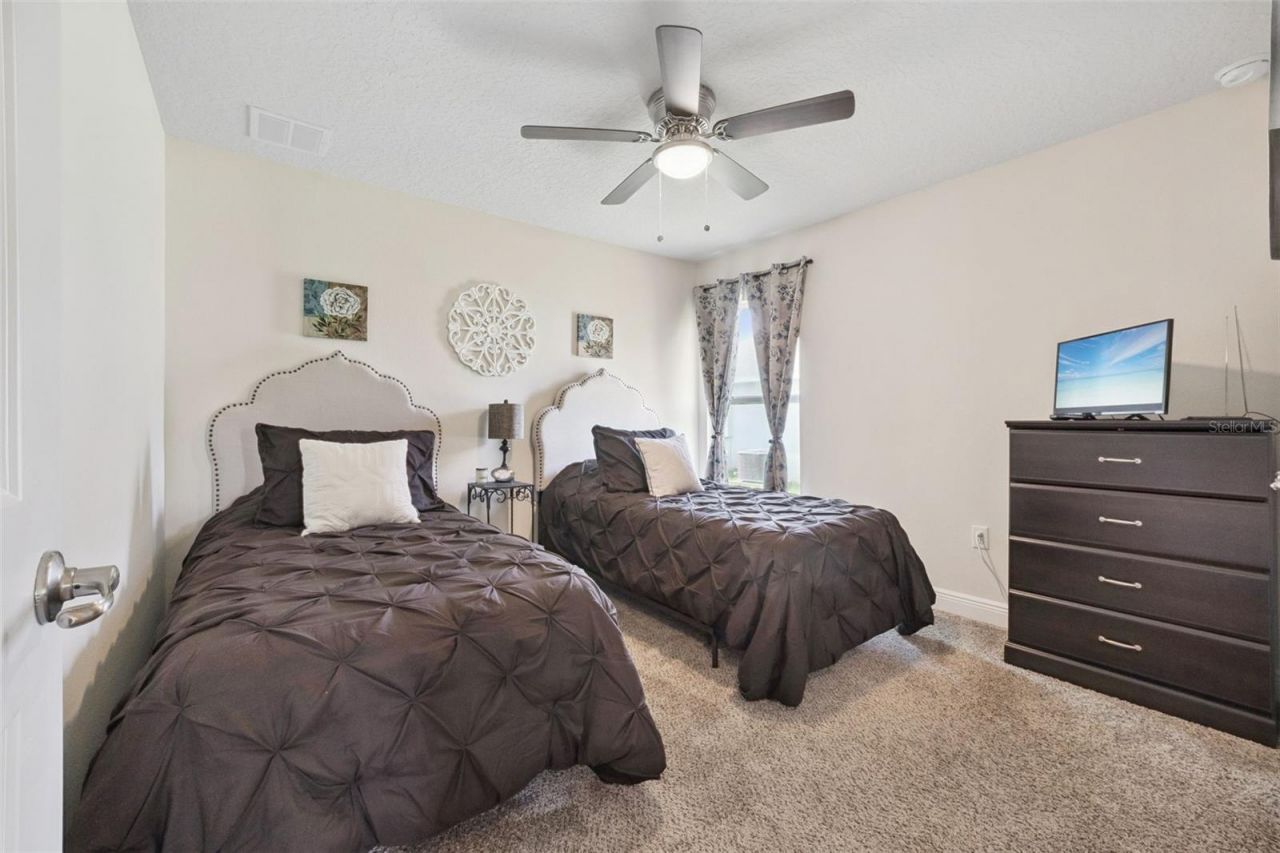 7521 Sloewood Drive, Leesburg, FL 34748 Photo