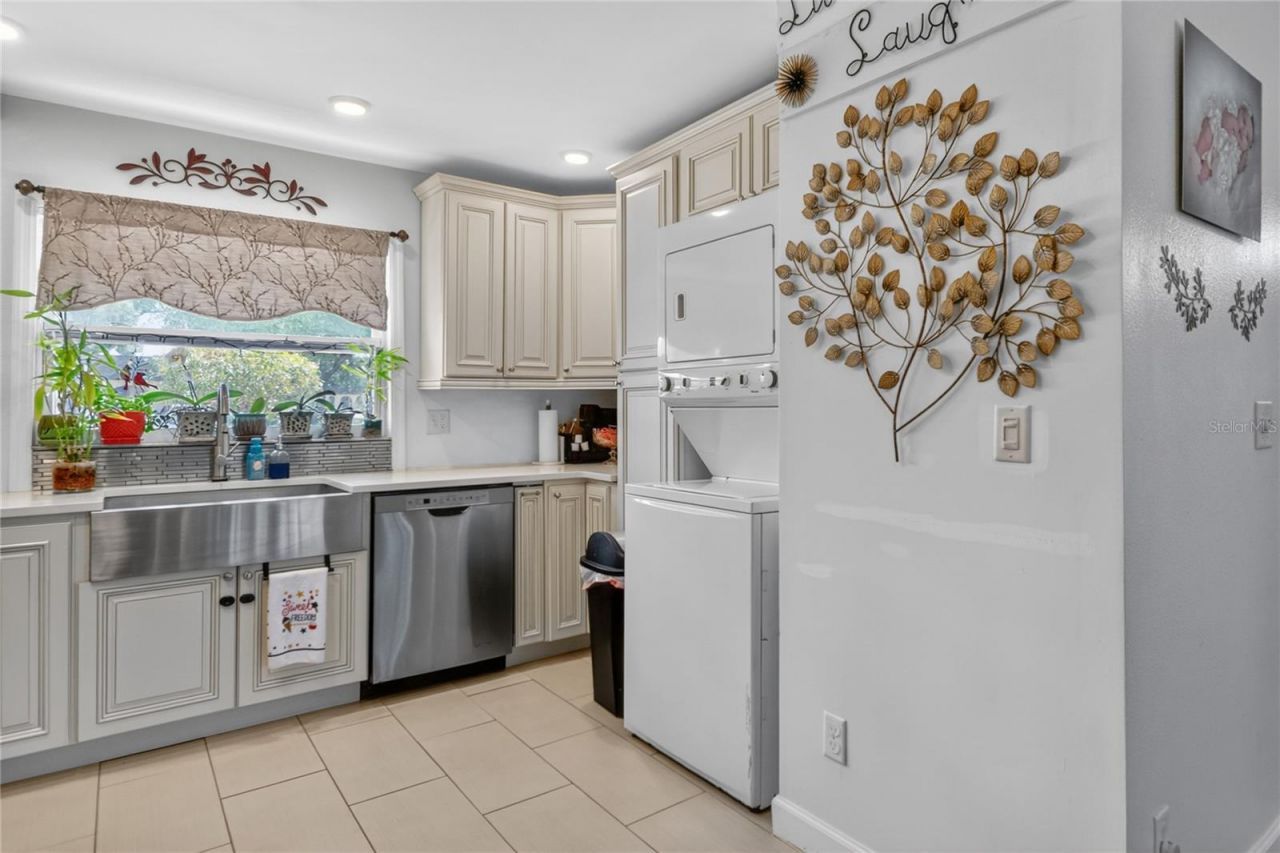 9834 87th Street, Seminole, FL 33777 Photo