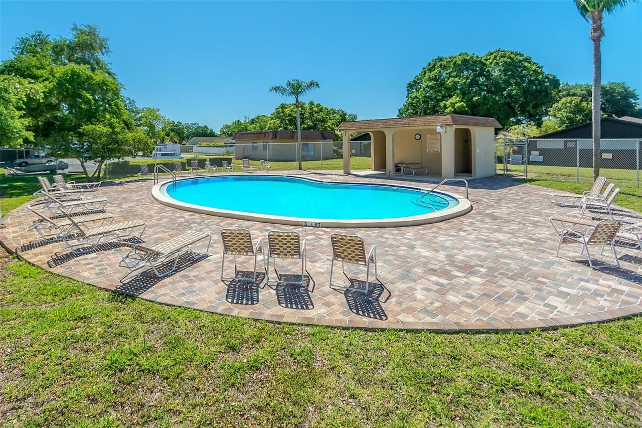 9834 87th Street, Seminole, FL 33777 Photo