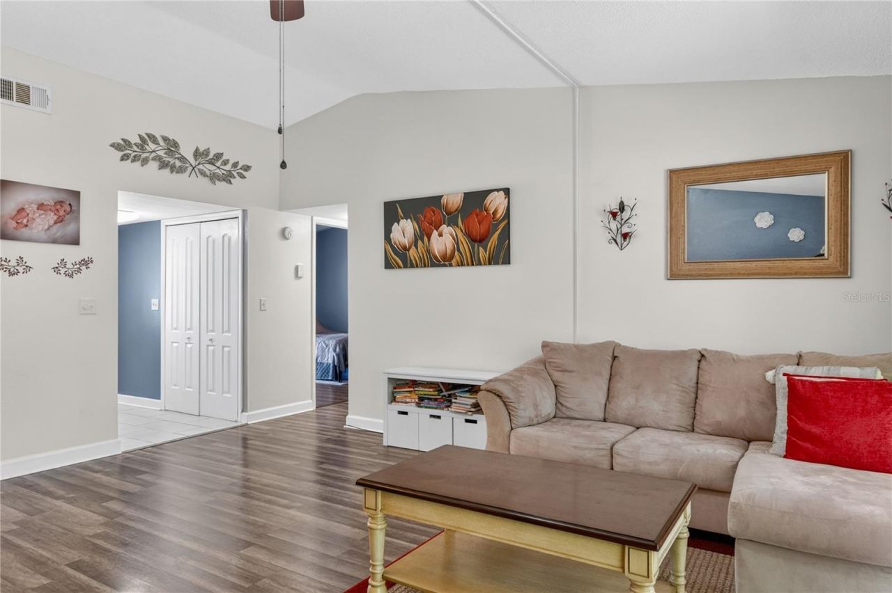 9834 87th Street, Seminole, FL 33777 Photo