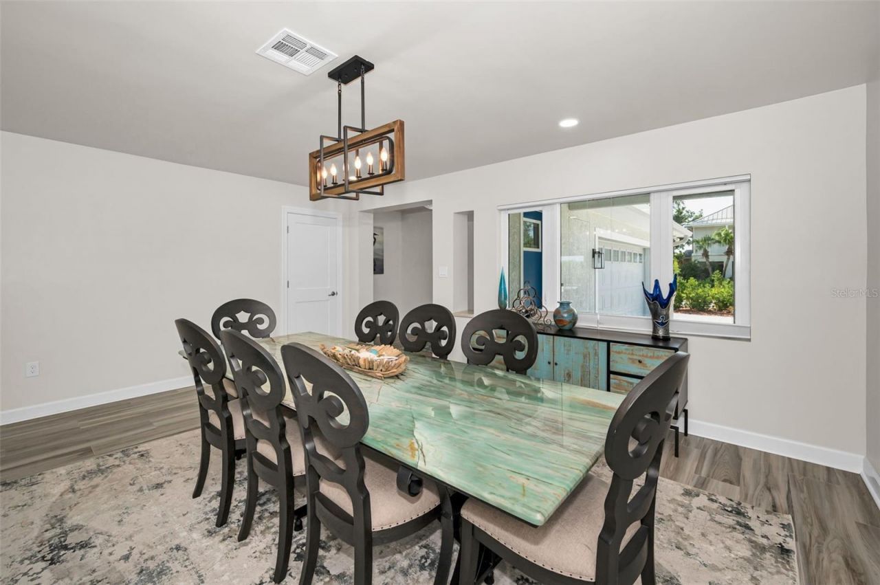 1620 Sea Breeze Drive, Tarpon Springs, FL 34689 Photo