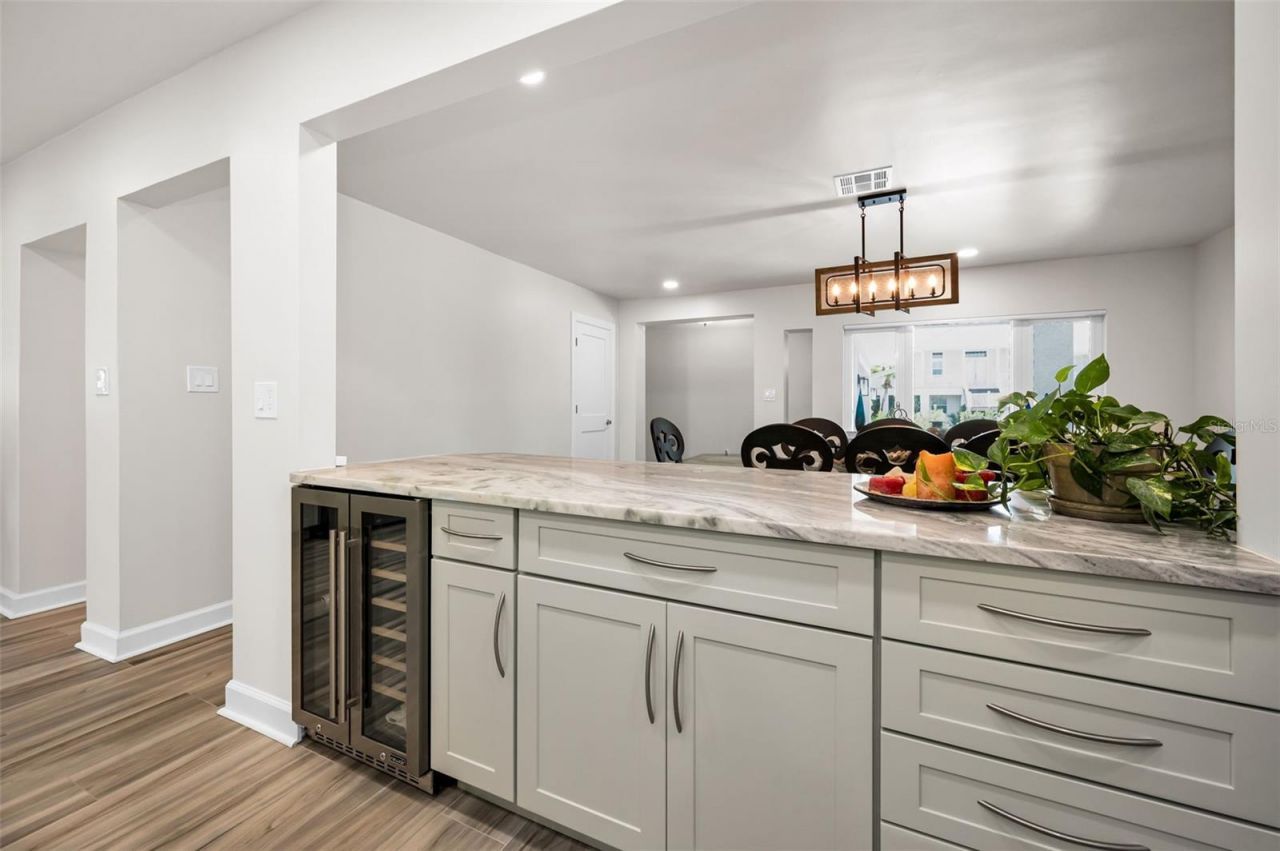 1620 Sea Breeze Drive, Tarpon Springs, FL 34689 Photo