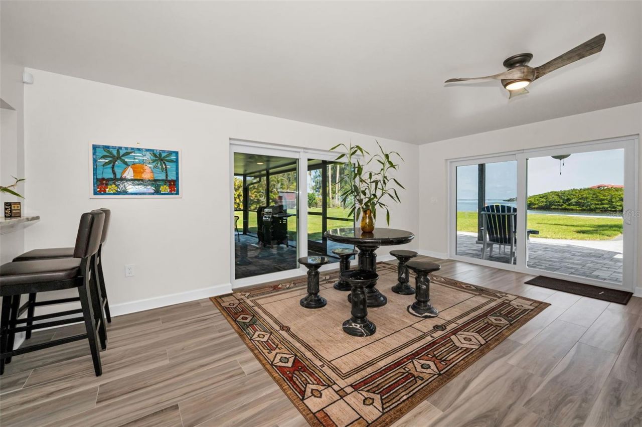 1620 Sea Breeze Drive, Tarpon Springs, FL 34689 Photo