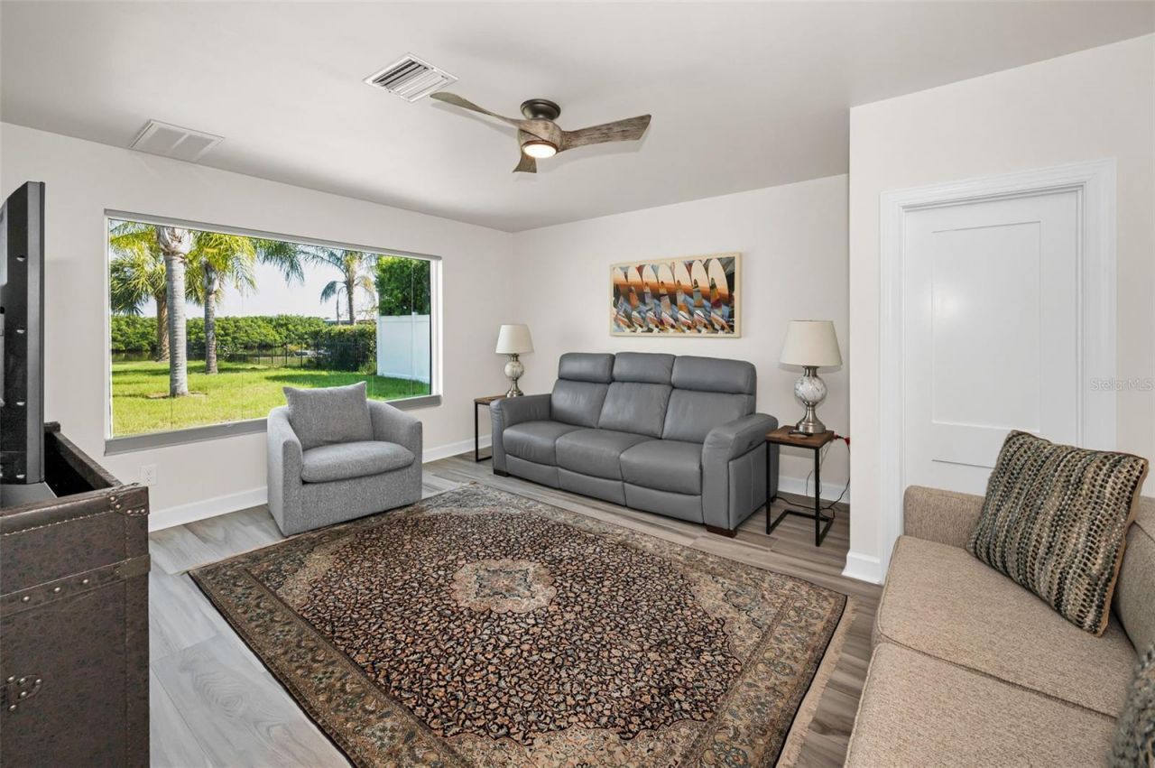 1620 Sea Breeze Drive, Tarpon Springs, FL 34689 Photo
