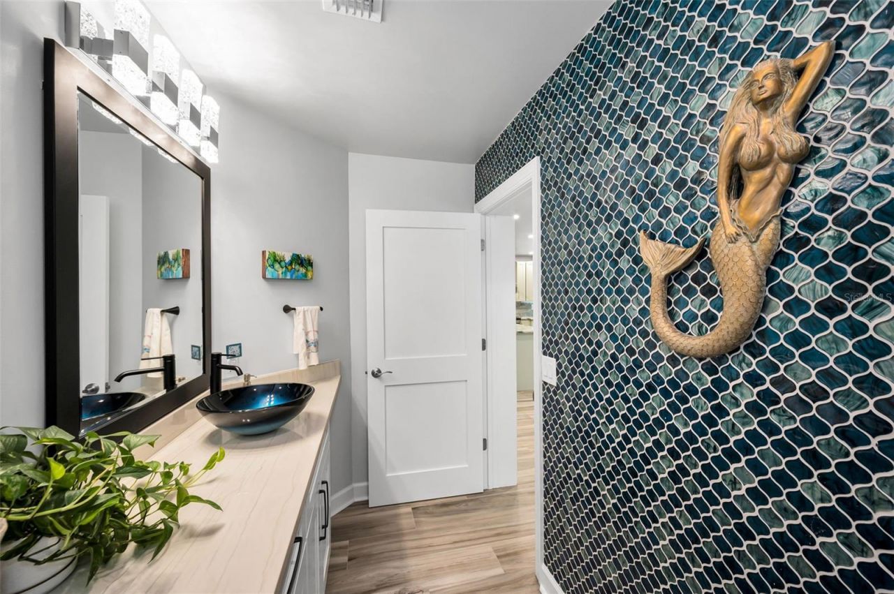 1620 Sea Breeze Drive, Tarpon Springs, FL 34689 Photo