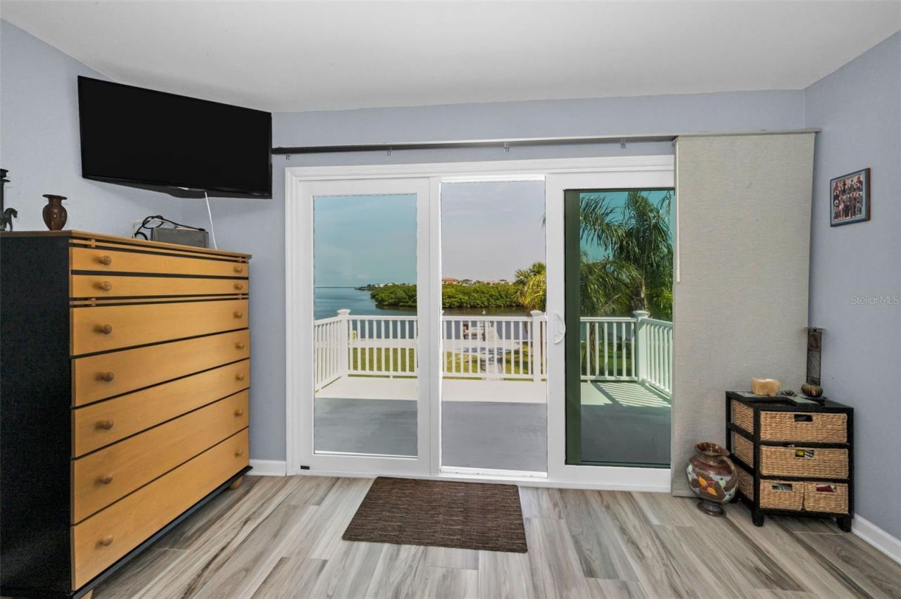 1620 Sea Breeze Drive, Tarpon Springs, FL 34689 Photo