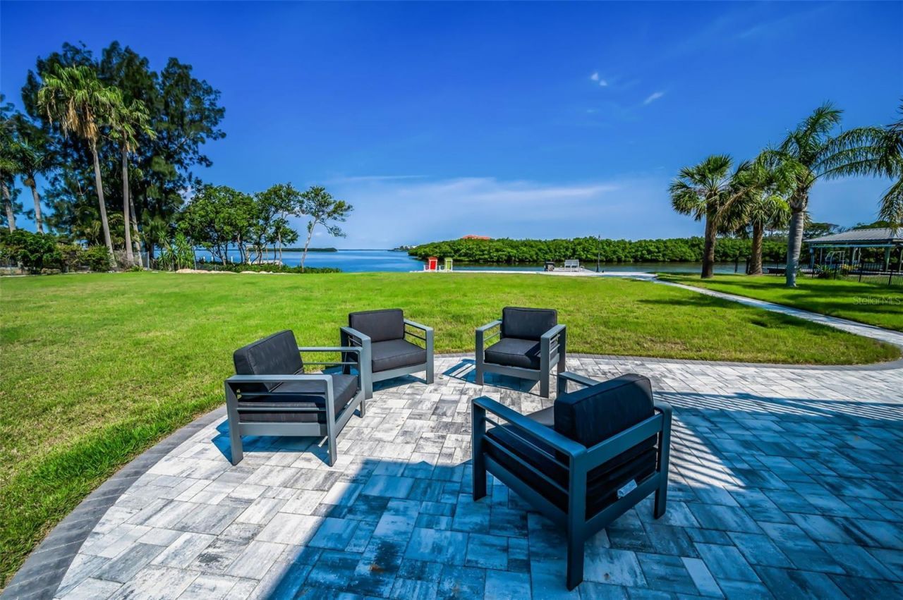 1620 Sea Breeze Drive, Tarpon Springs, FL 34689 Photo