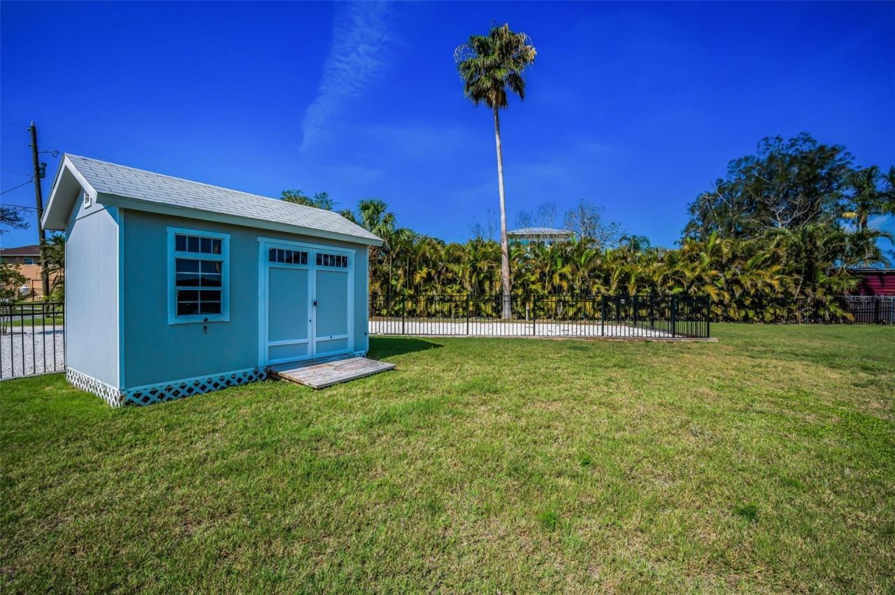 1620 Sea Breeze Drive, Tarpon Springs, FL 34689 Photo
