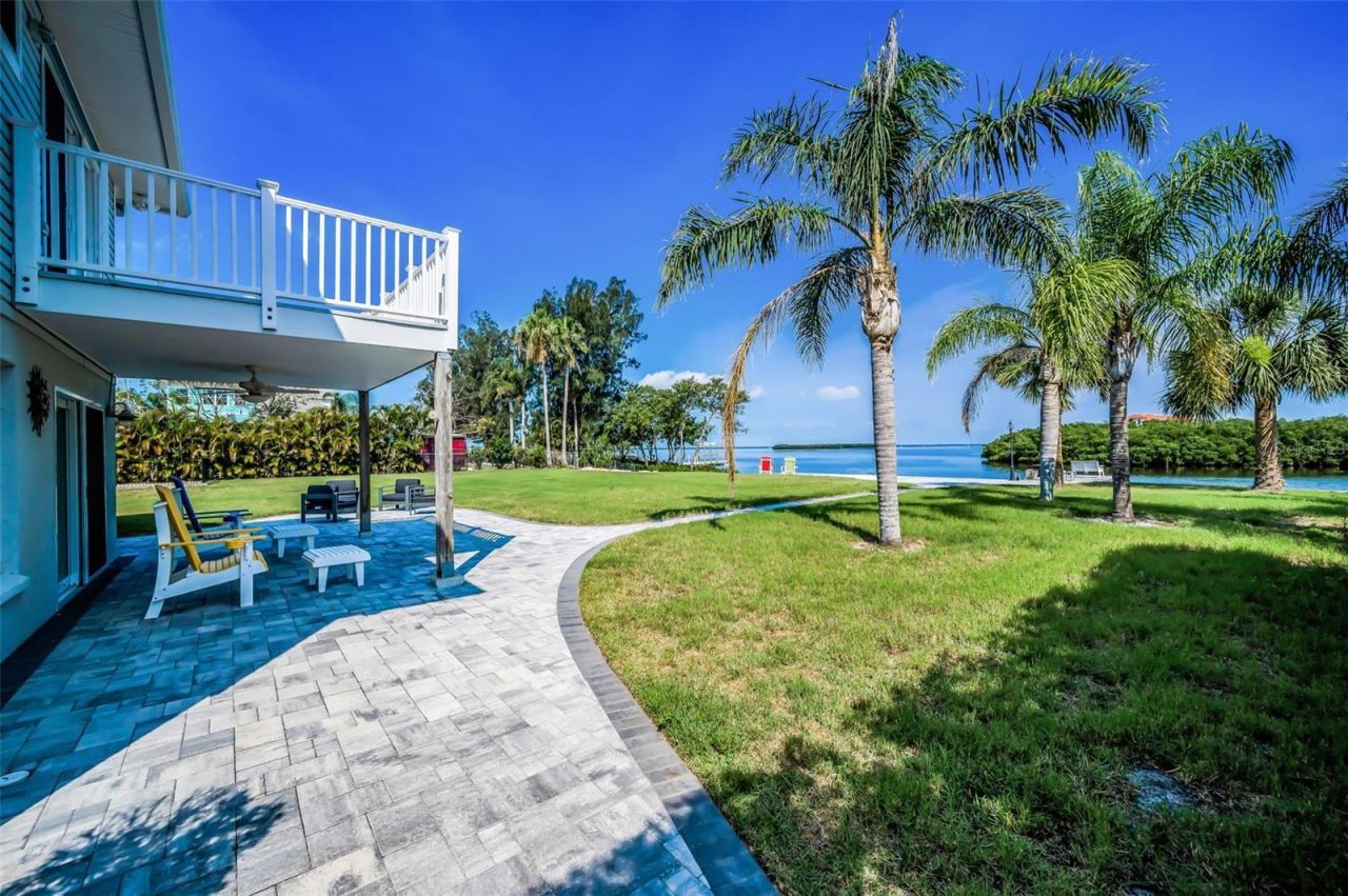 1620 Sea Breeze Drive, Tarpon Springs, FL 34689 Photo