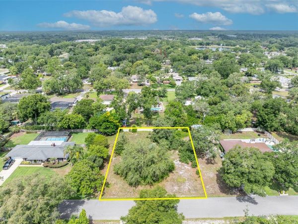 1500 PAULA DRIVE , APOPKA, FL 32703