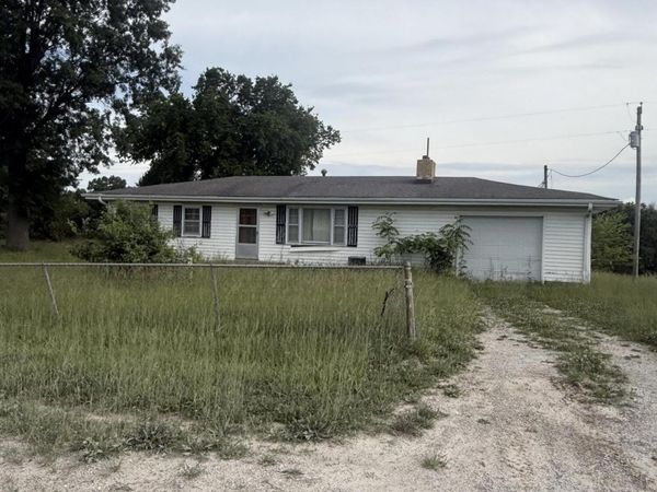 6102 County Road 262, Auxvasse, MO 65231
