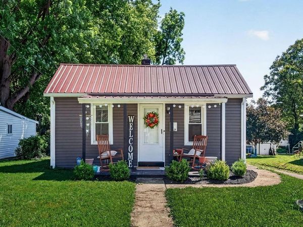 137 Hayward Avenue, Circleville, OH 43113