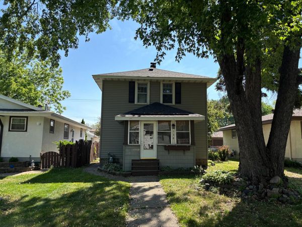 138 13th Avenue N, South Saint Paul, MN 55075