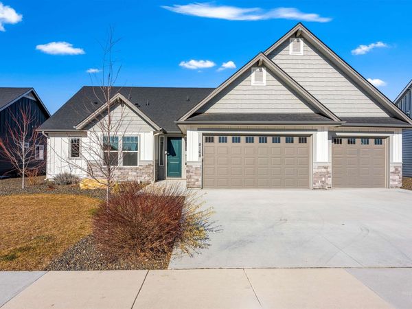 8168 Fountain Brook, Middleton, ID 83644