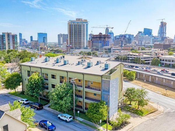 807 E 14th ST, Unit 305, Austin, TX 78702