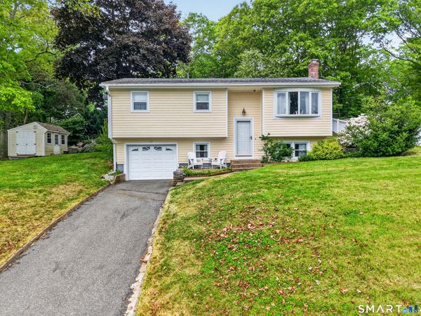 73 Warren , Mystic, CT 06355