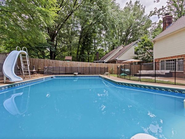 134 WALNUT CREEK RD, Memphis, TN 38018