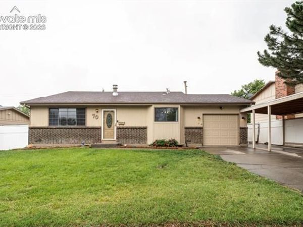 70 Bridle Trail, Pueblo, CO 81005