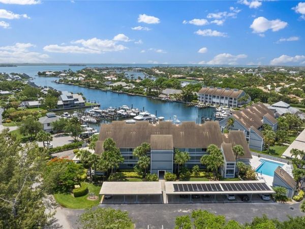 2140 Spyglass Lane, Unit 114, Vero Beach, FL 32963