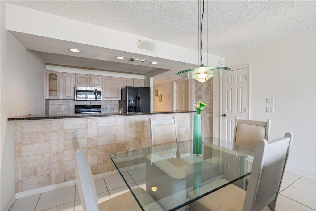 2140 Spyglass Lane, Unit 114, Vero Beach, FL 32963 Photo